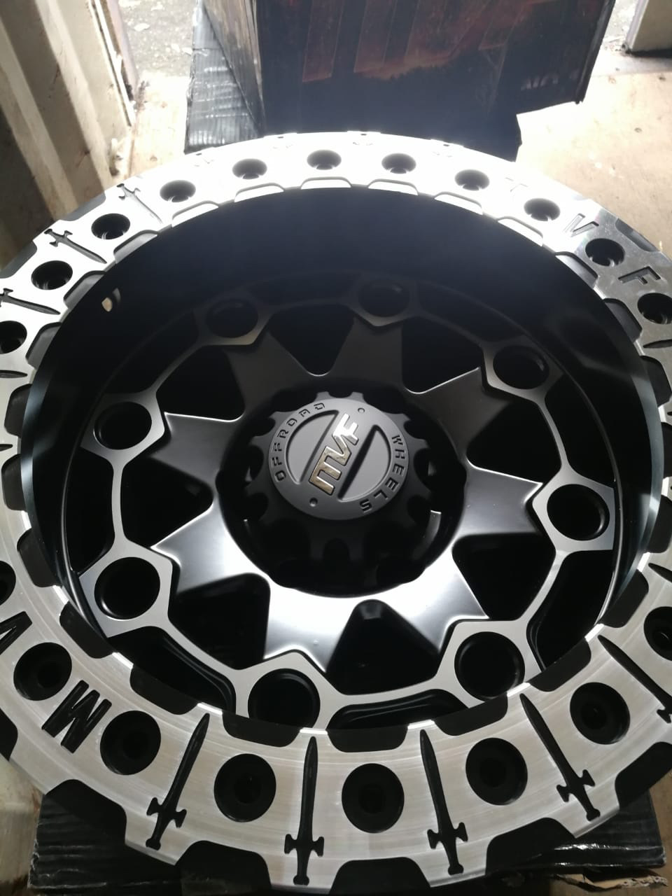 Диски с бедлоками 17. ET -45. Ширина 11J — Nissan Patrol (Y61), 4,2 л ...