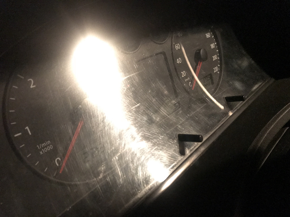 Парни, как снять приборку? — Volkswagen Transporter T5, 2,5 л, 2005 ...