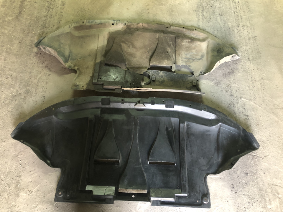 Установка пыльника-защиты двигателя — Volkswagen Passat B5, 1,8 л, 2005 ...