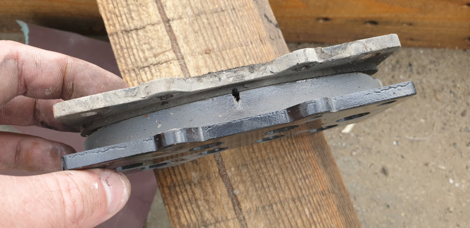 Замена тормозных колодок на передних тормозах — Toyota Sequoia (2G), 5 ...