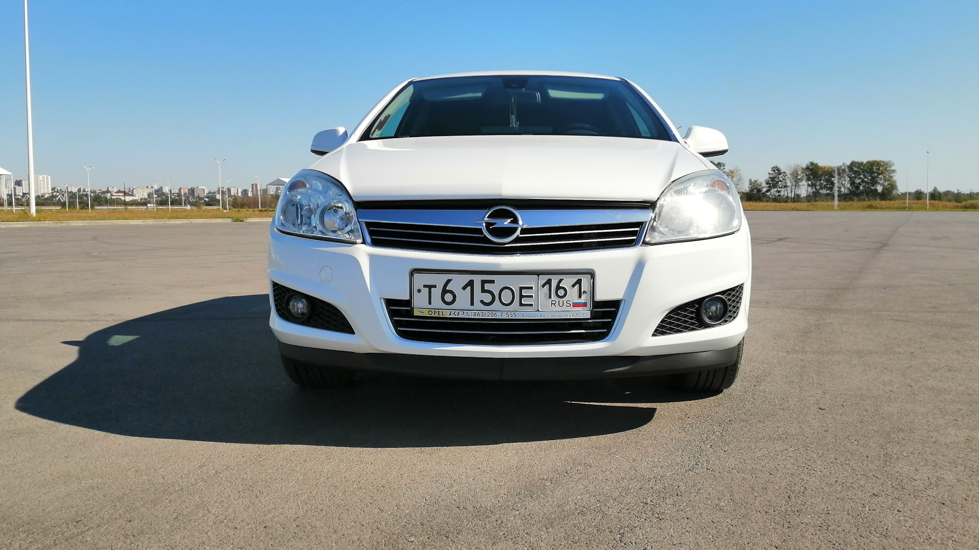 Opel Astra H 1.6 бензиновый 2012 | Olympic White на DRIVE2