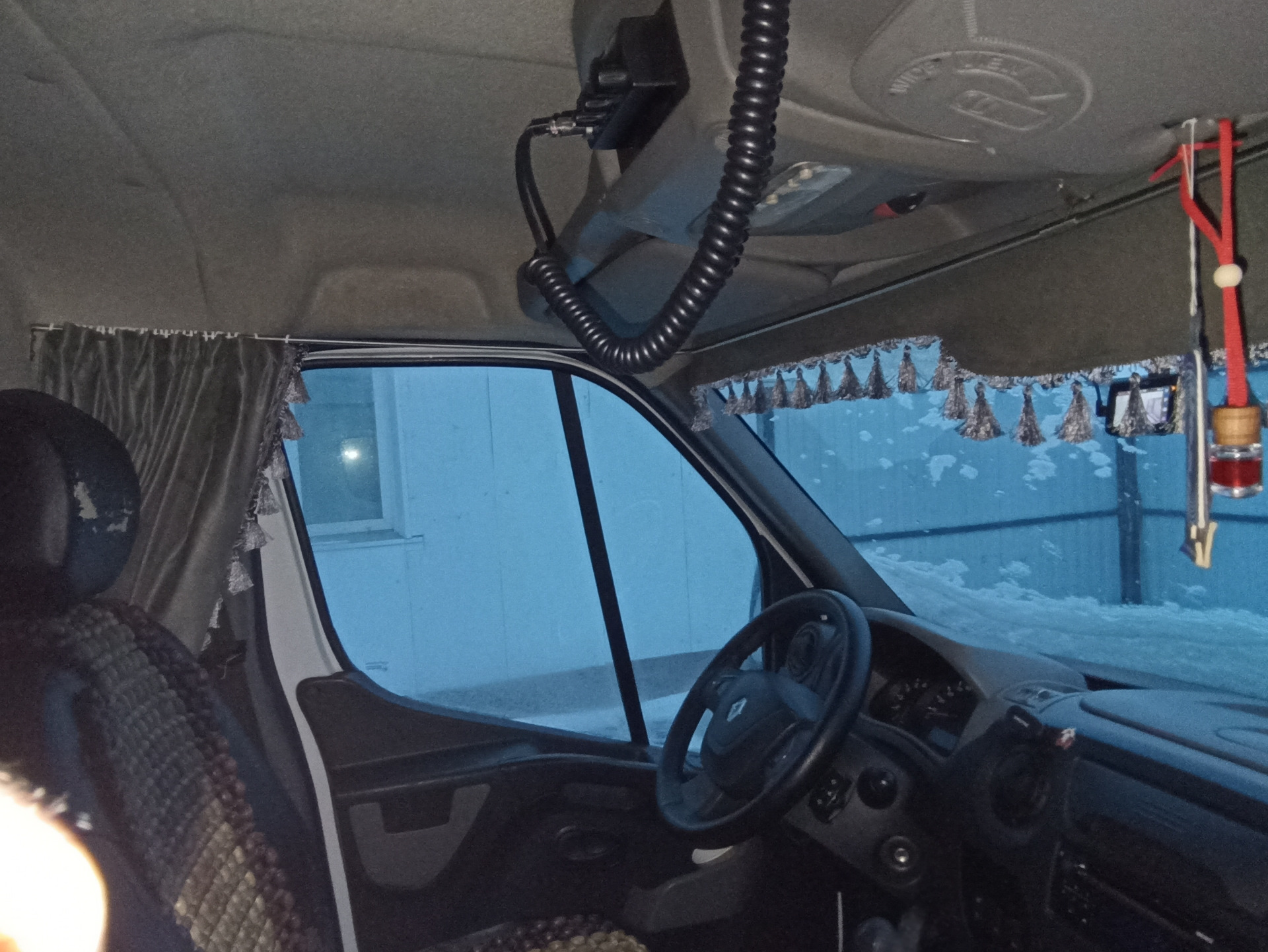 Ночные шторы — Renault Master (3G), 2,3 л, 2015 года | своими руками |  DRIVE2