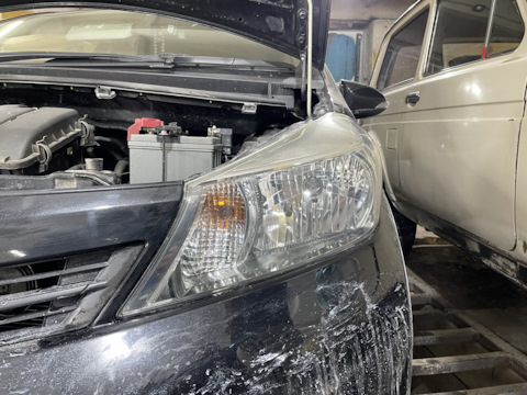 Как снять старую бронепленку с фар Toyota Vitz (130). Санто-Доминго. Отзывы владельцев с фото - DRIVE2.RU