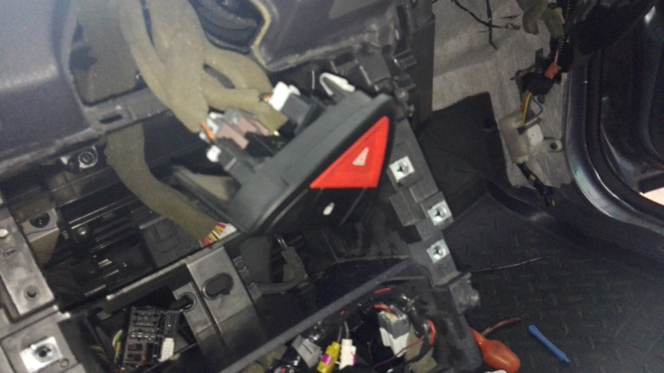 Снятие панели приборов (торпеды) Рено Колеос — Renault Koleos (1G), 2 л ...