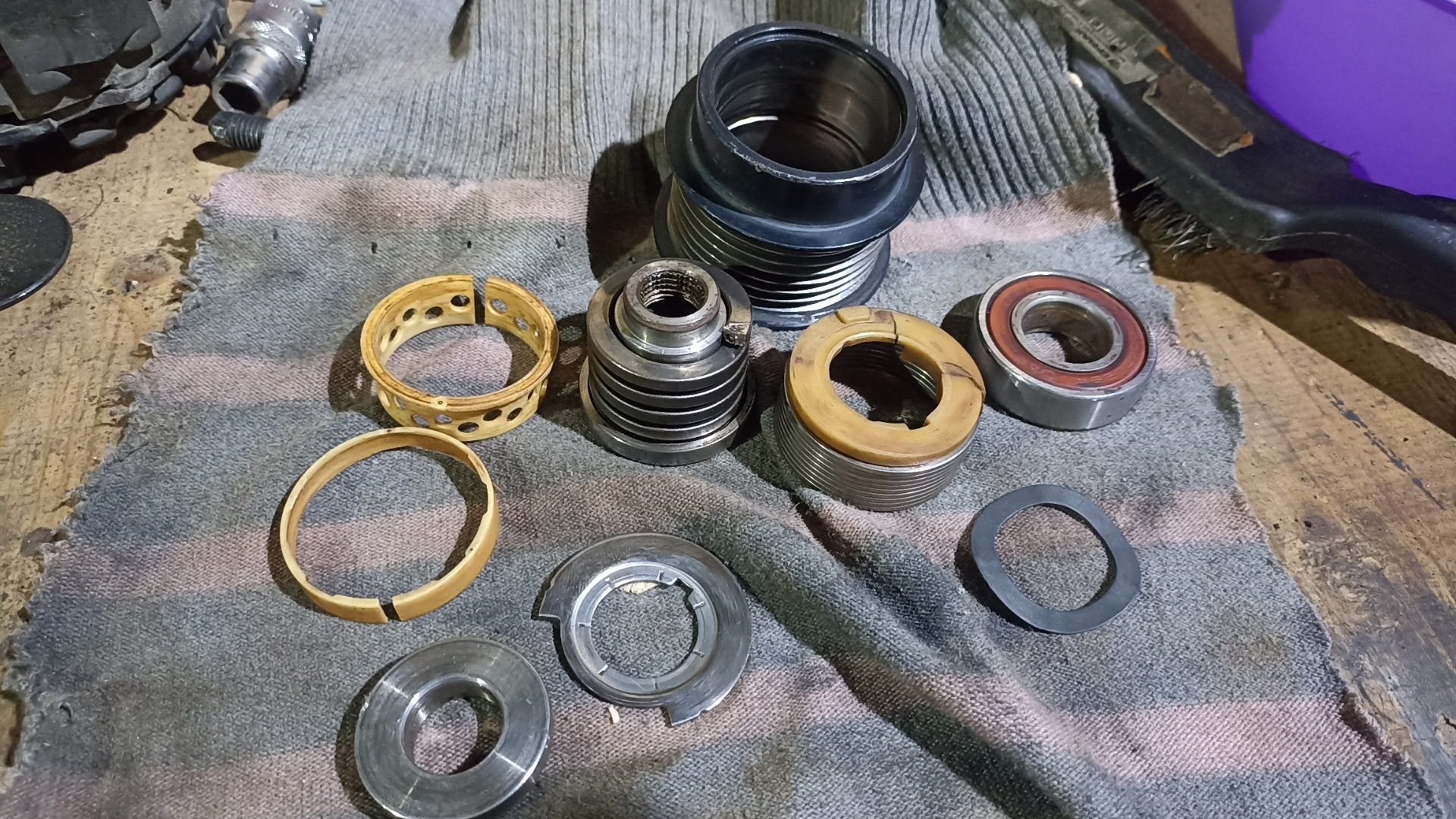 ♠168♠ Восстановление обгонной муфты генератора — Toyota Camry (XV40), 2 ...