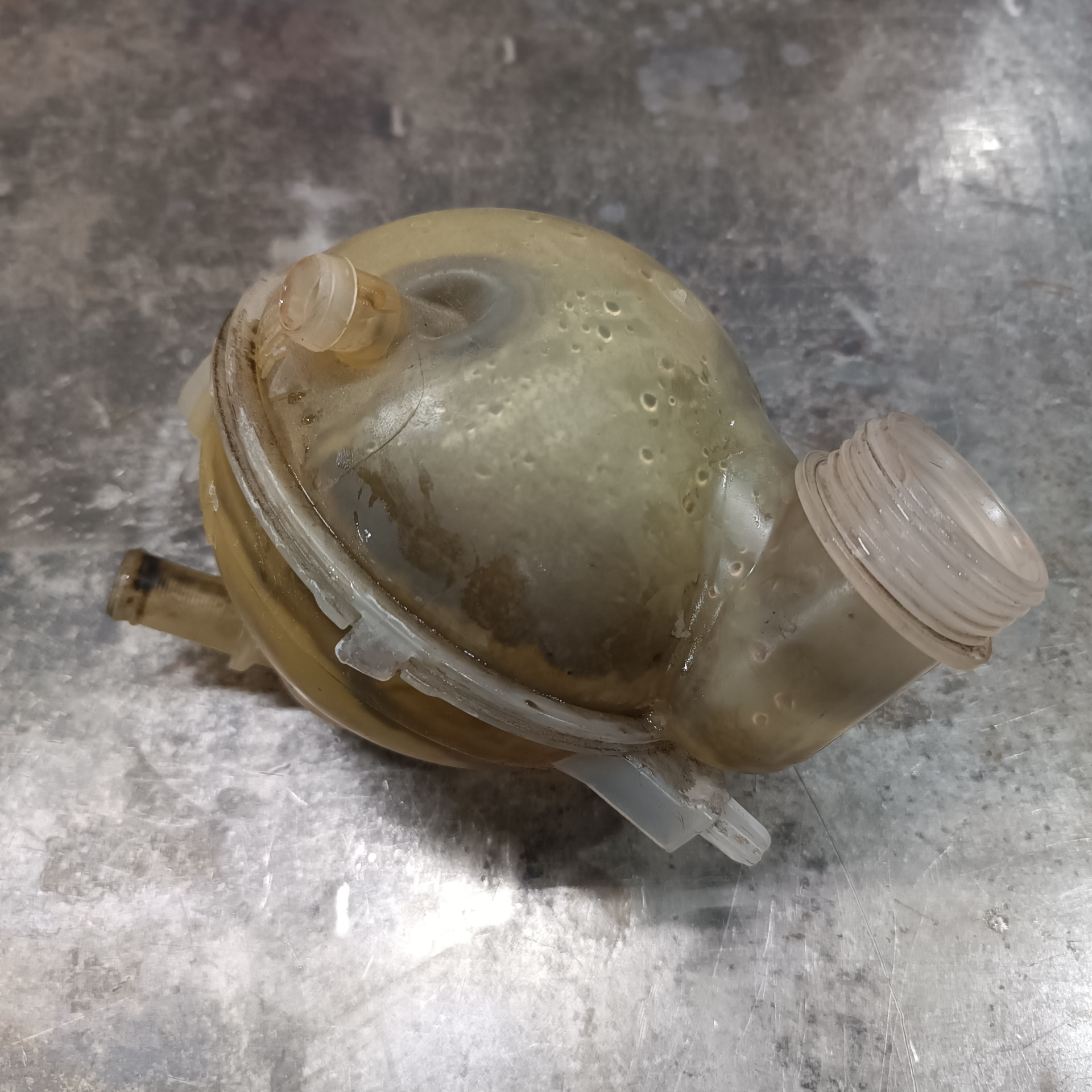 Промывка расширительного бачка, марафет под капотом — Citroen C4 (1G ...