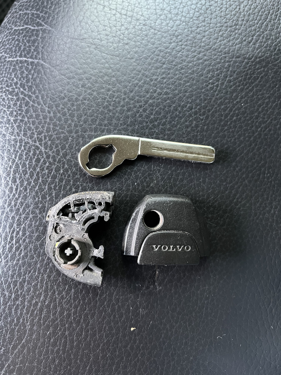 Ключи — Volvo XC90 (1G), 2,5 л, 2011 года | поломка | DRIVE2