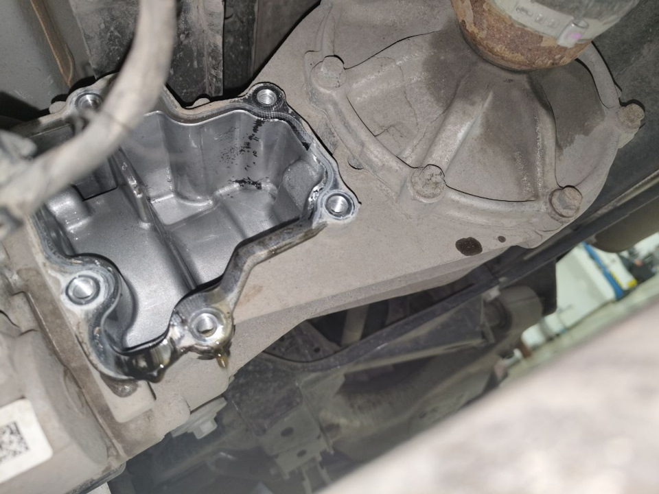 под крышкой — Volvo XC90 (2G)