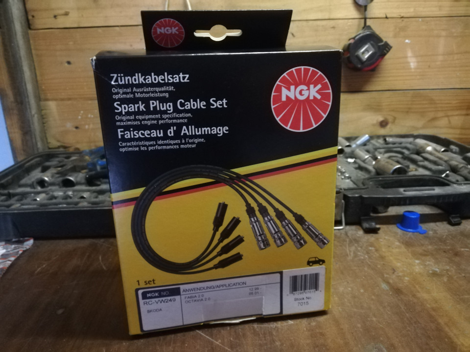 Замена ВВ проводов — Volkswagen Passat B5, 1,6 л, 1999 года | плановое ...