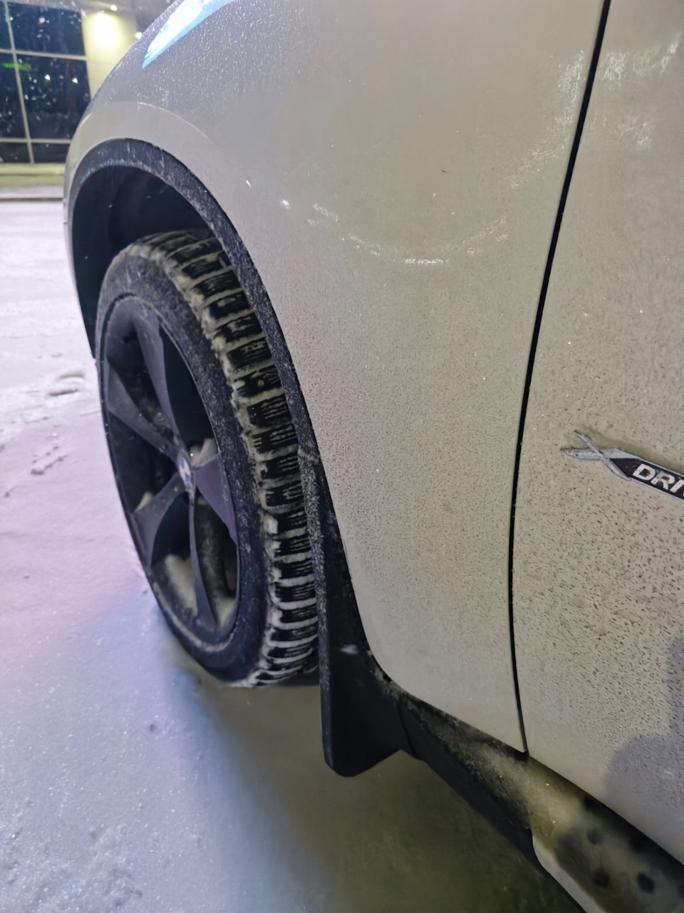 Брызговики. — BMW X6 (E71/E72), 3 л, 2014 года | аксессуары | DRIVE2