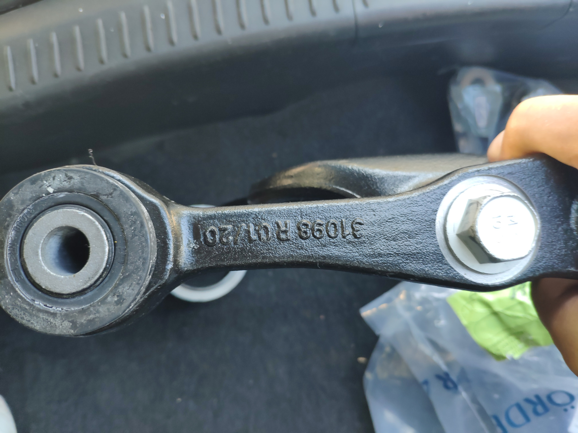 Нижние передние рычаги Lemforder — Mazda 6 (2G) GH, 2 л, 2008 года ...