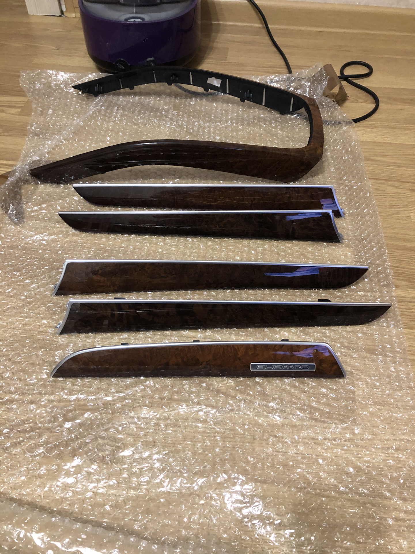 Рояльный лак в салон — Audi A4 (B8), 2 л, 2012 года | тюнинг | DRIVE2