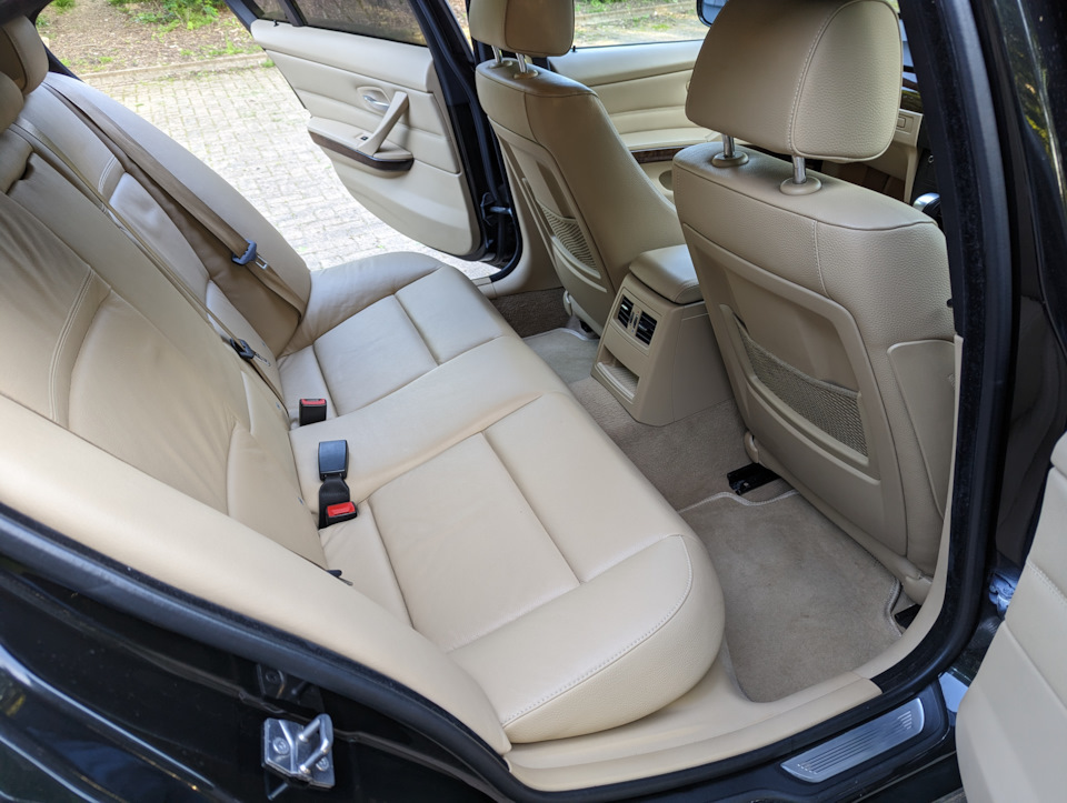 Фото в бортжурнале BMW 3 series (E90)