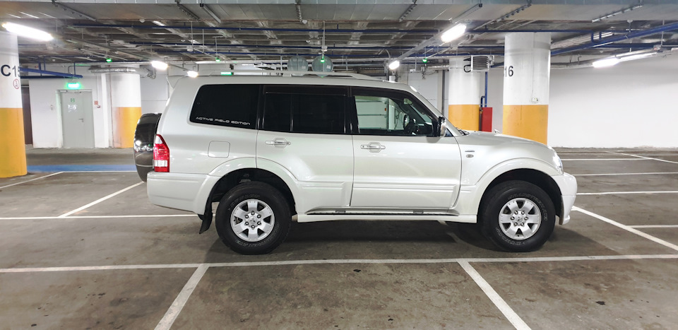 Фото в бортжурнале Mitsubishi Pajero (3G)
