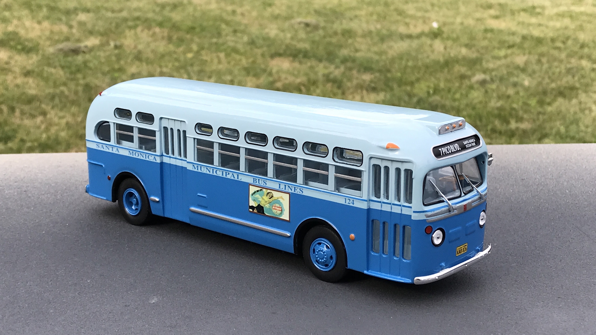 Модели автобусов. GM TDH-3714. Автобусы GM TDH. GM TDH автобус 1/43. GM TDH-3610 Rosa Parks.