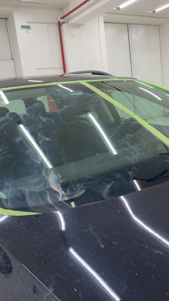 Полировка лобового и удаление царапин на стекле — Volkswagen Passat ...