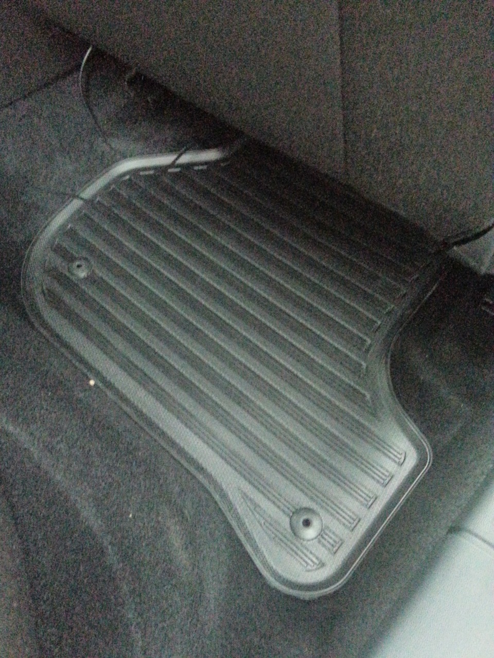 И снова они…коврики, брызговики. — Skoda Octavia A5 Mk2, 1,8 л, 2012 ...