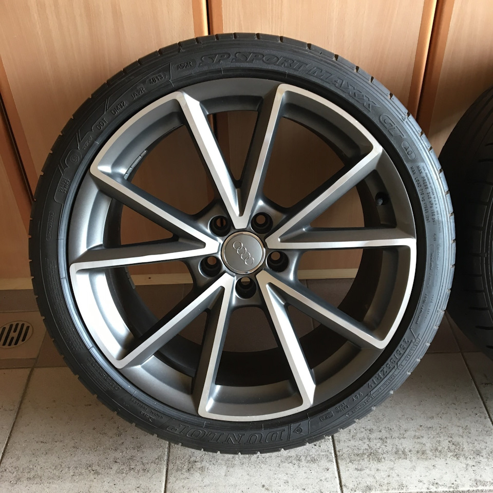 40 r21. Audi Exclusive r19 RS. Audi Exclusive r19 RS 4. Диски Ауди а5 r19. Диски Ауди а5 r18.