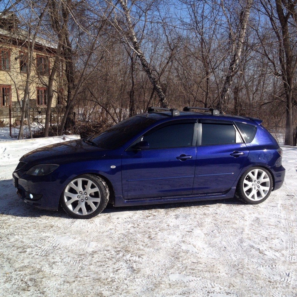 Mazda 3 2008 на дисках