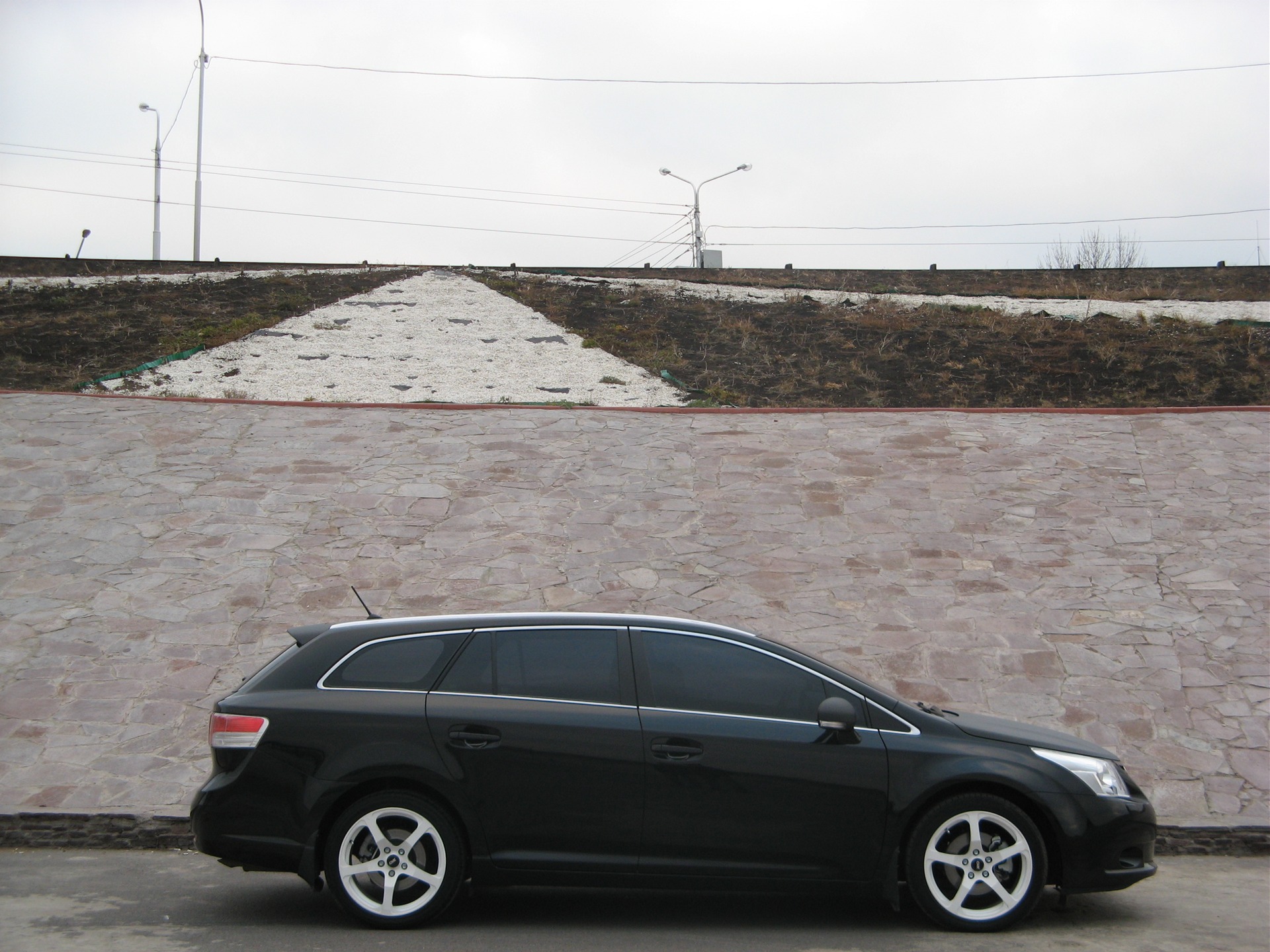    2 Toyota Avensis 18 2009