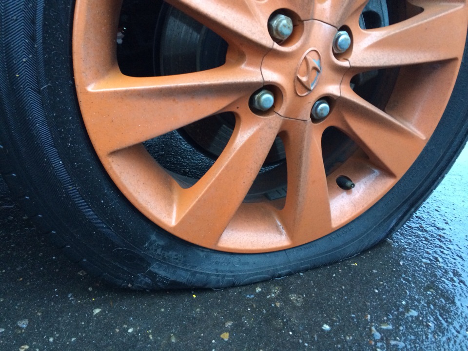 Прокол колеса, как это было)) — Hyundai Solaris Hatchback, 1,6 л, 2012 ...