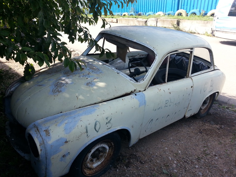 Беларусь, Минск, Долгиновский тракт (\"Автопривоз\"). FSO Syrena ...