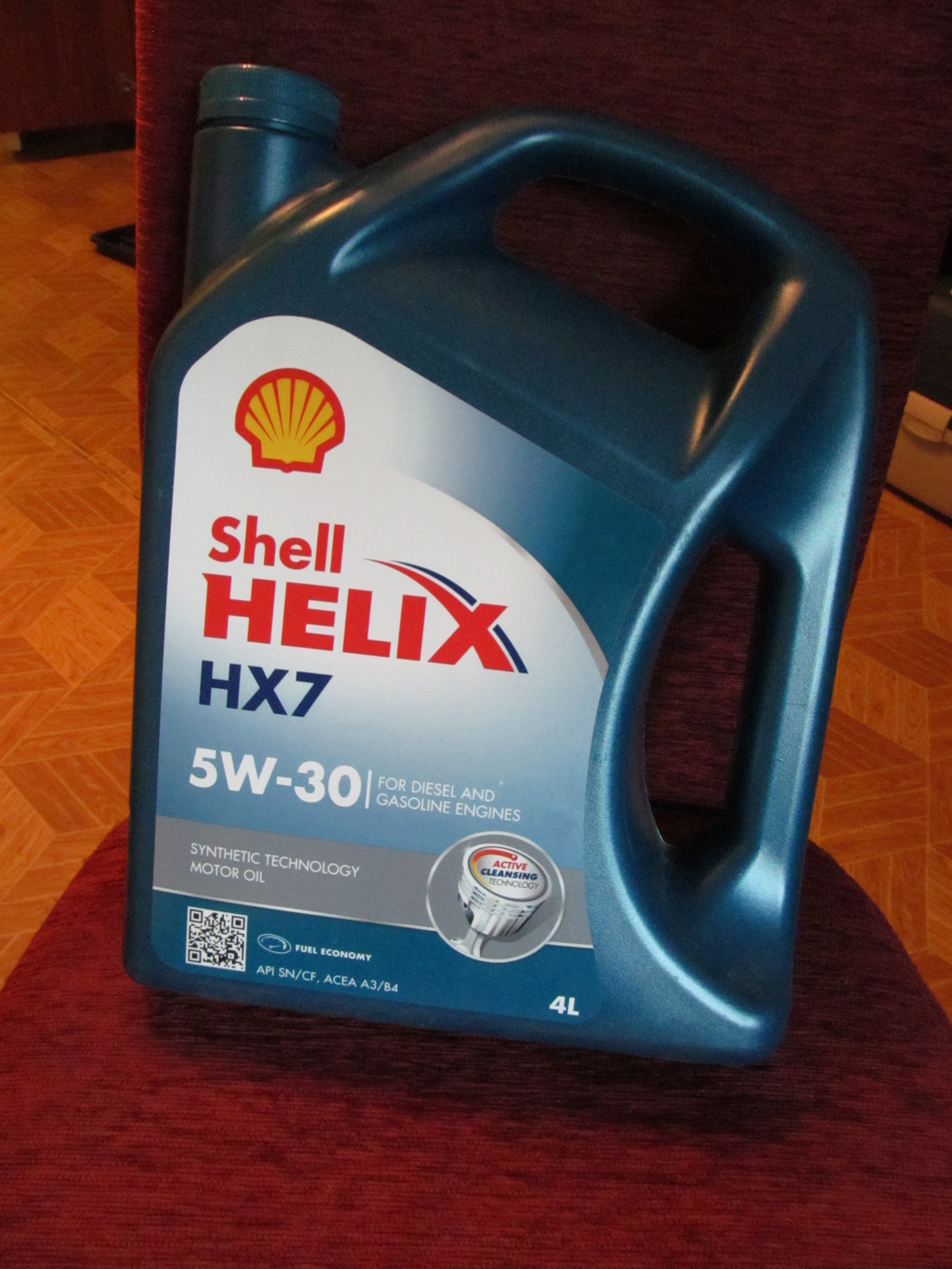 Залить shell. Масло моторное Ниссан ноут. Моторное масло Ниссан ноут 1.4. Ниссан ноте масло мотор. Масло для Ниссан ноут 1.6 автомат моторное.