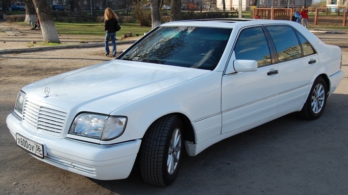 Мерседес Бенц w140 s600 белый