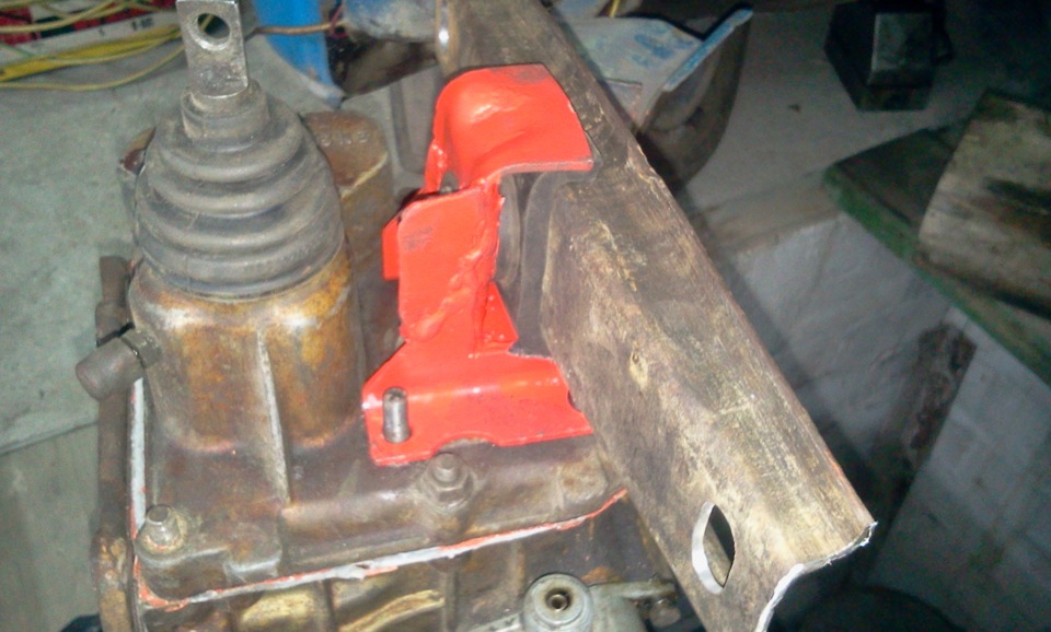 Переделка переднего кронштейна крепления коробки и рычага привода ...