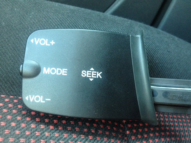 Установка подрулевого джойстика управления магнитолой . — Ford Focus II ...