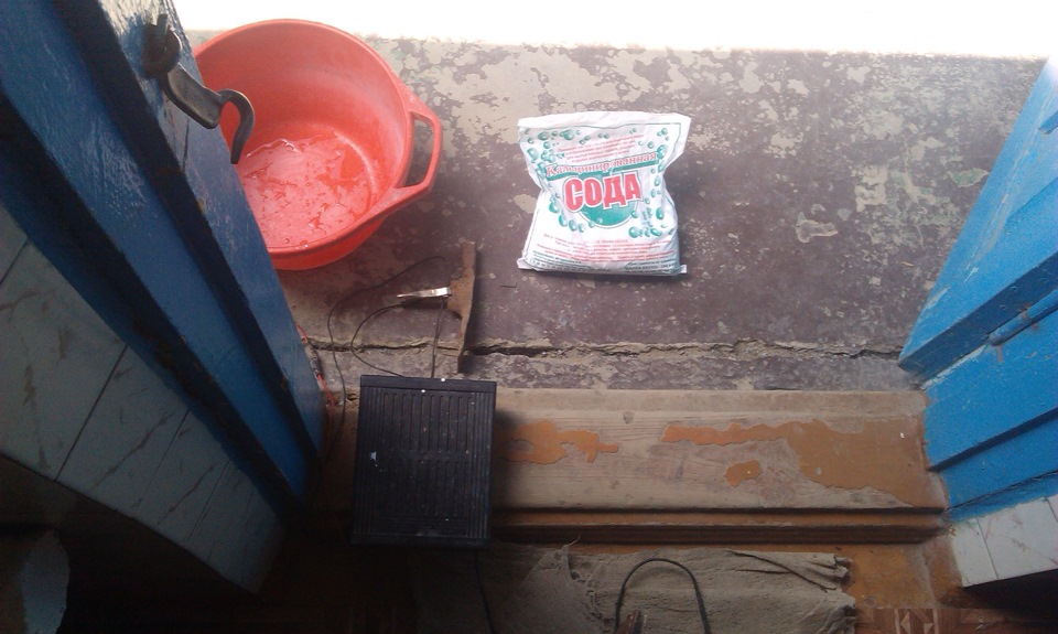 Удаление ржавчины электролизом(проба) — Lada 2109, 1988 года | кузовной ...