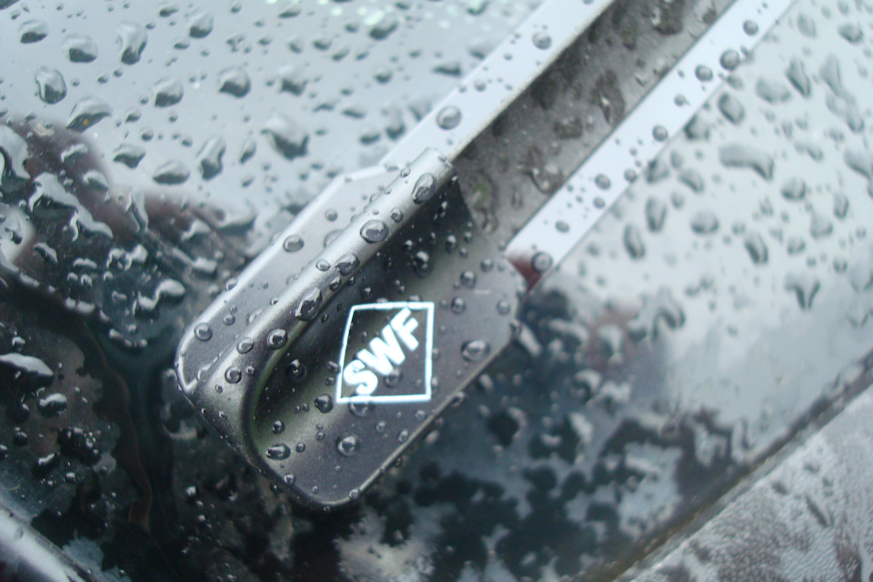 Дворники не очищают островок на стекле.17.09.2016г. — Audi A6 (C5), 2,7 ...