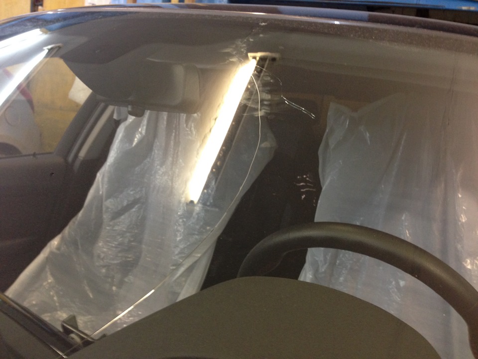 Замена лобового стекла в Казани — BMW 3 series (F30), 2 л, 2014 года ...