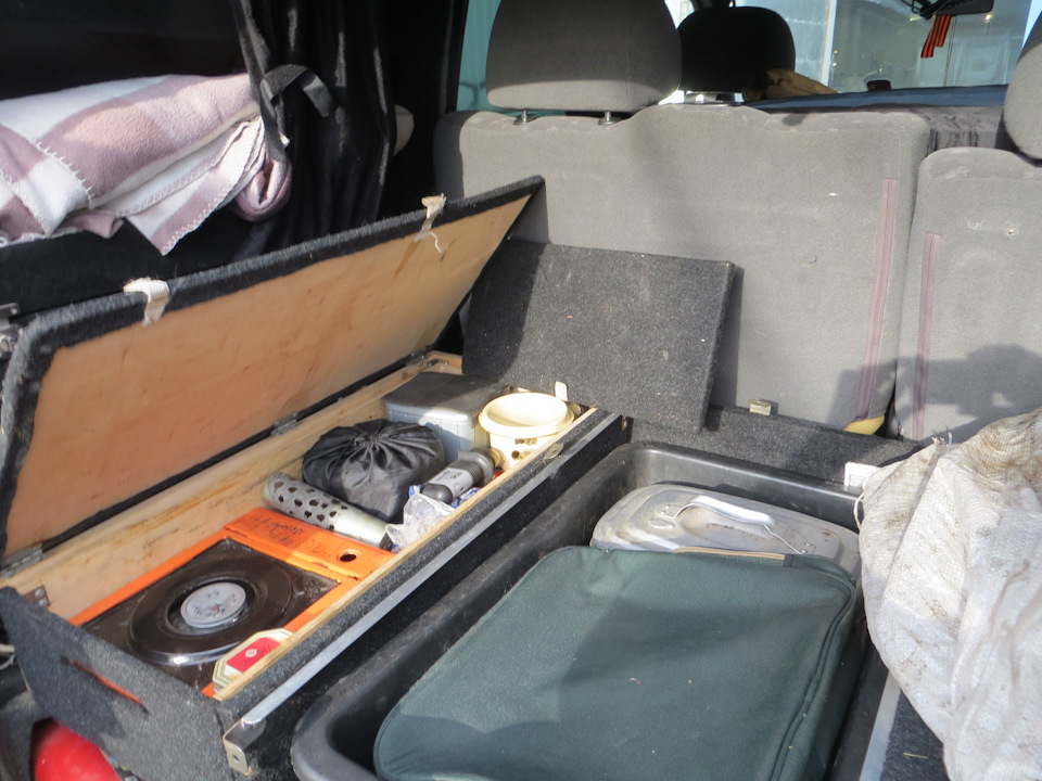 Тюнинг чайника требовался потому что иначе он не влезал в отведенный для него объем :) — УАЗ Patriot