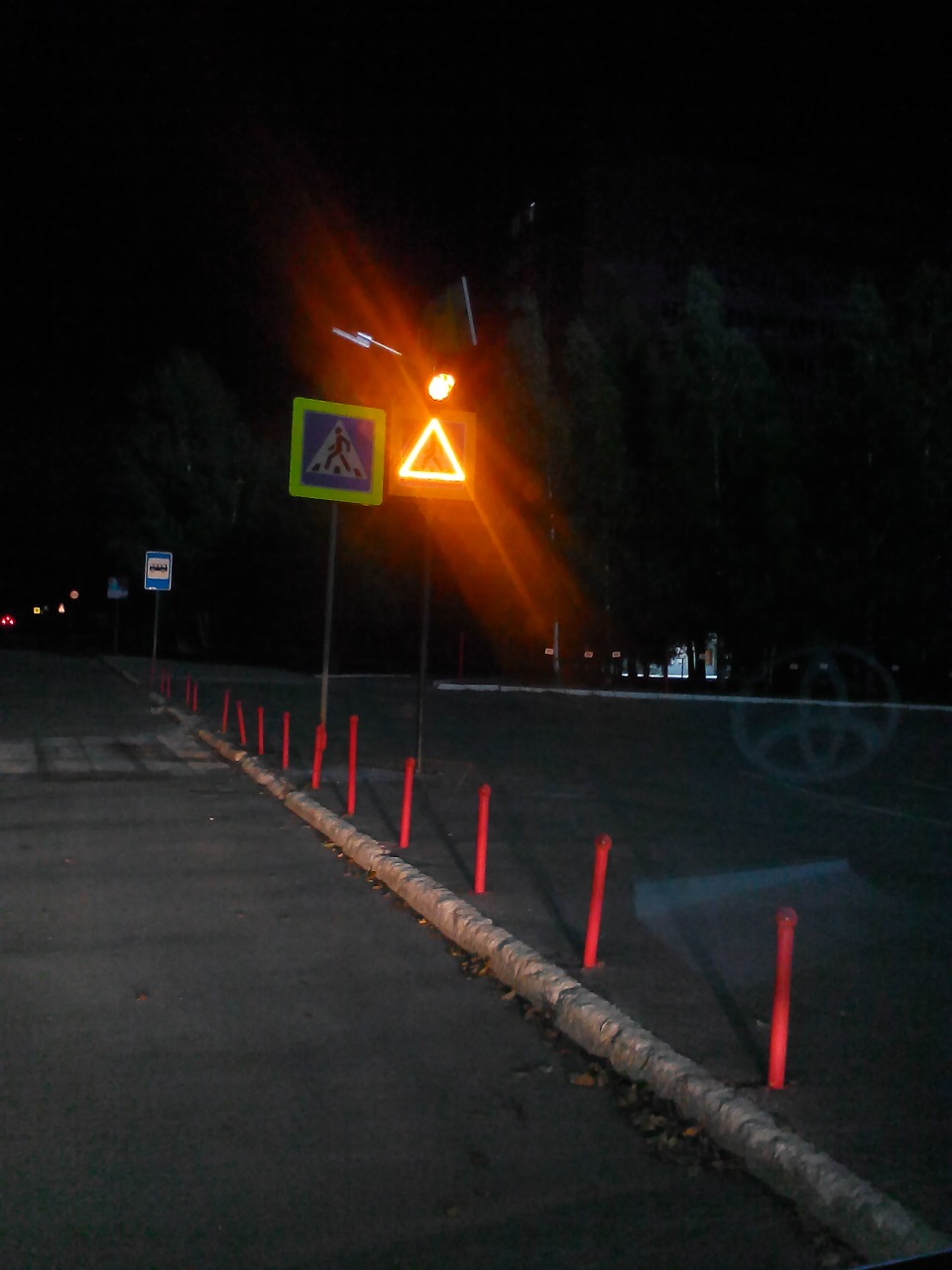 Светящийся пешеходный переход… — Lada Гранта, 1,6 л, 2014 года ...