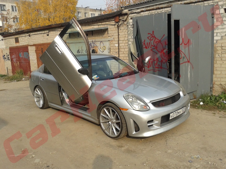 Ниссан 350z с ламбо дверями