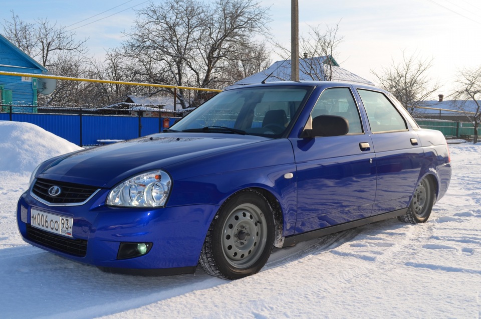 Lada Priora голубая хэтчбек