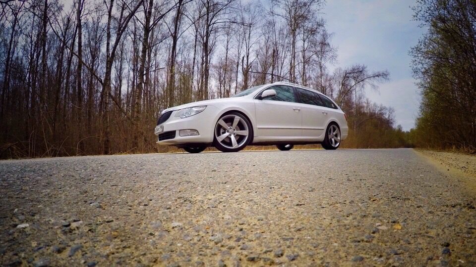 Фото в бортжурнале Skoda Superb Combi (Mk2)