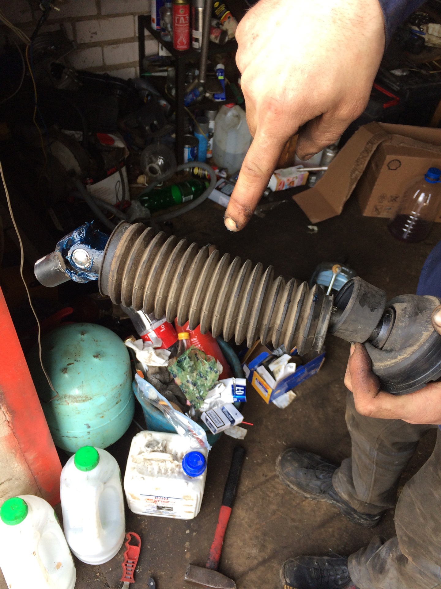 Туго camry. Туго крутится руль ваз 2115. 6. На холодную туго крутится руль. Туго крутится руль на волге сайбер.