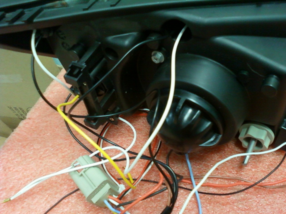 тут всё так остаётся и замечательно подходит — Ford Mondeo III