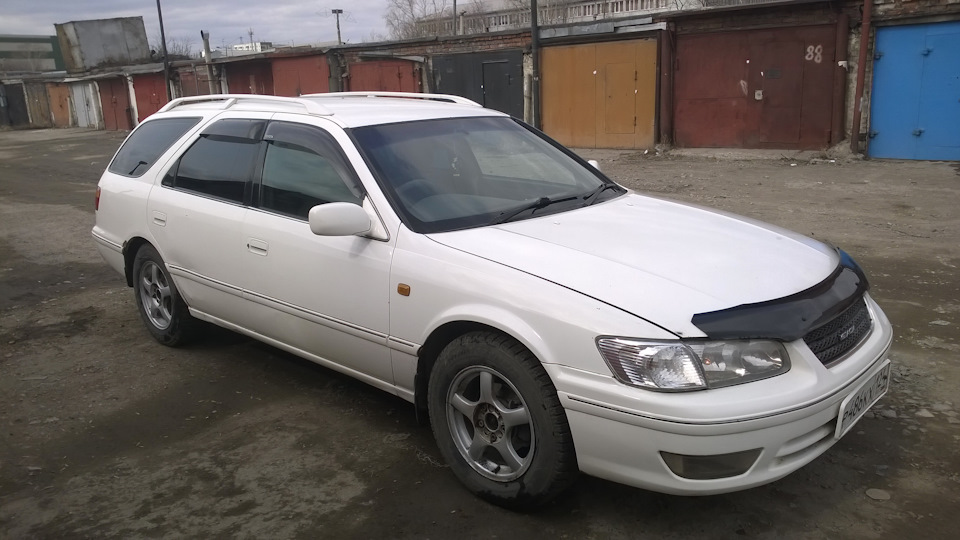 Toyota Camry Gracia 1999