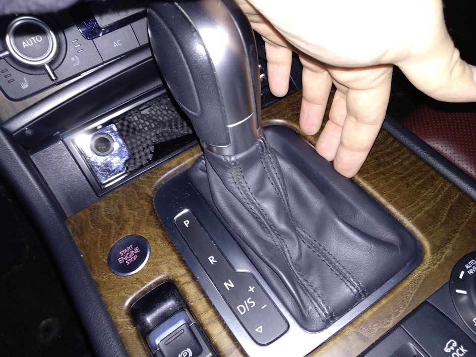 Как снять ручку touareg Замена ручки КПП от Audi A8 - Volkswagen Touareg (2G), 3 л, 2013 года стайлинг D