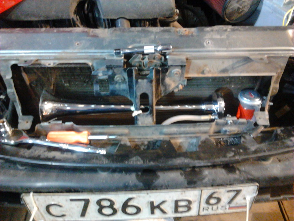 Красные тормоза, пневмосигнал и др. — Lada Приора седан, 1,6 л, 2008 ...
