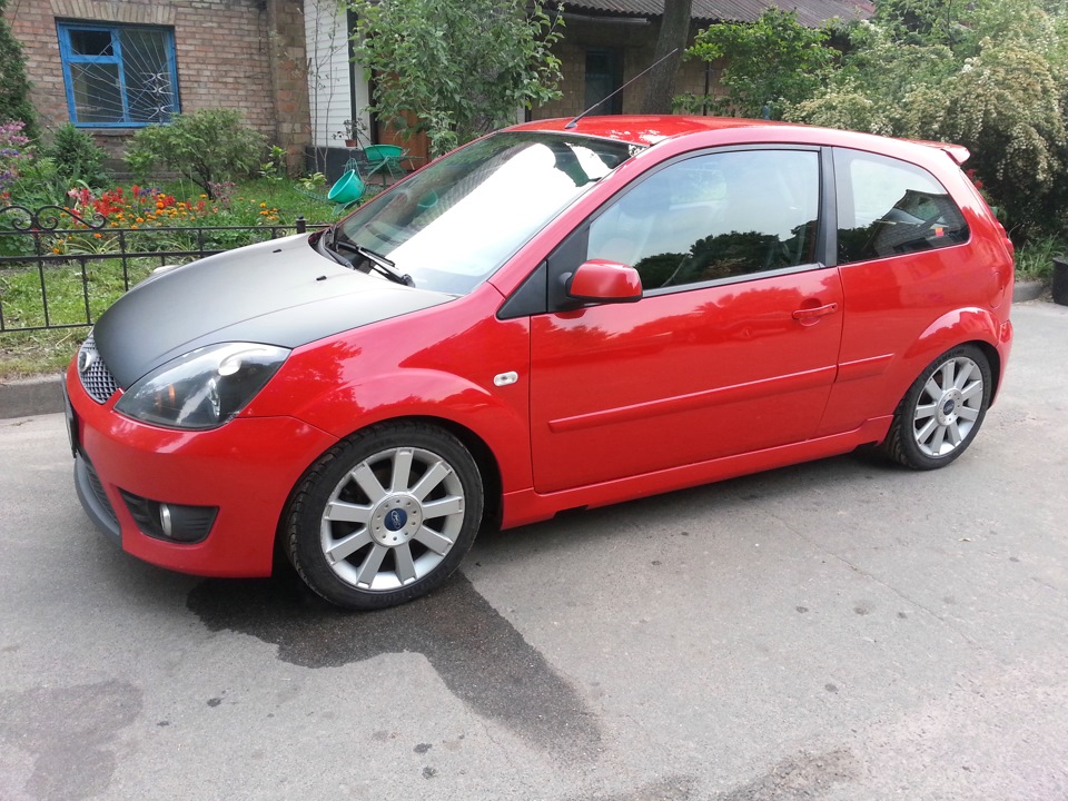 Ст 2006. Ford Fiesta St mk5. Ford Fiesta St 2006. Фиеста St 2006. Fiesta St 2006 года.