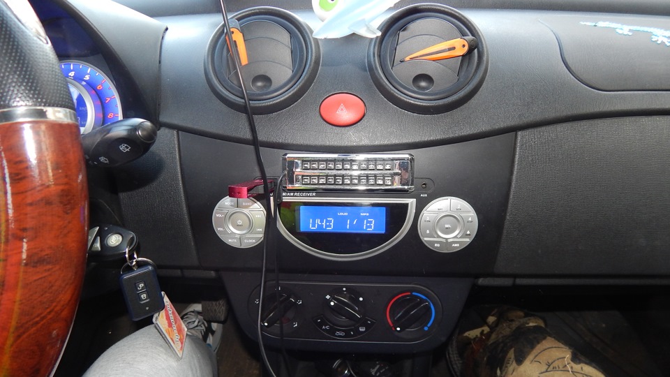 Как снять магнитолу лифан смайл