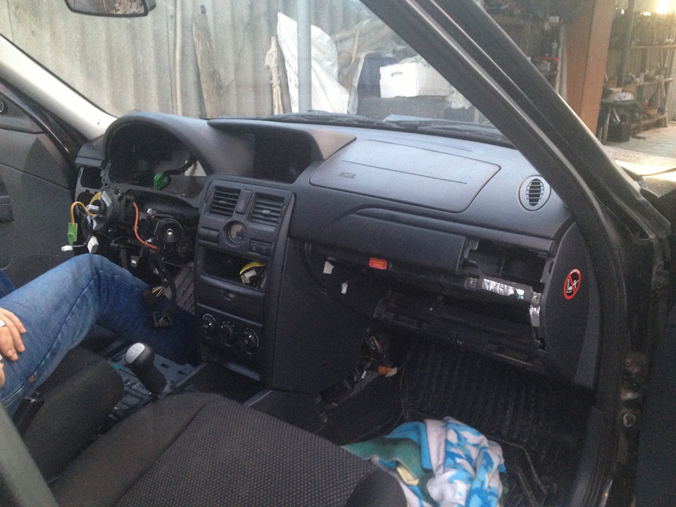 Накладка панели приборов на лада приора 2 56 фото - KubZap.ru