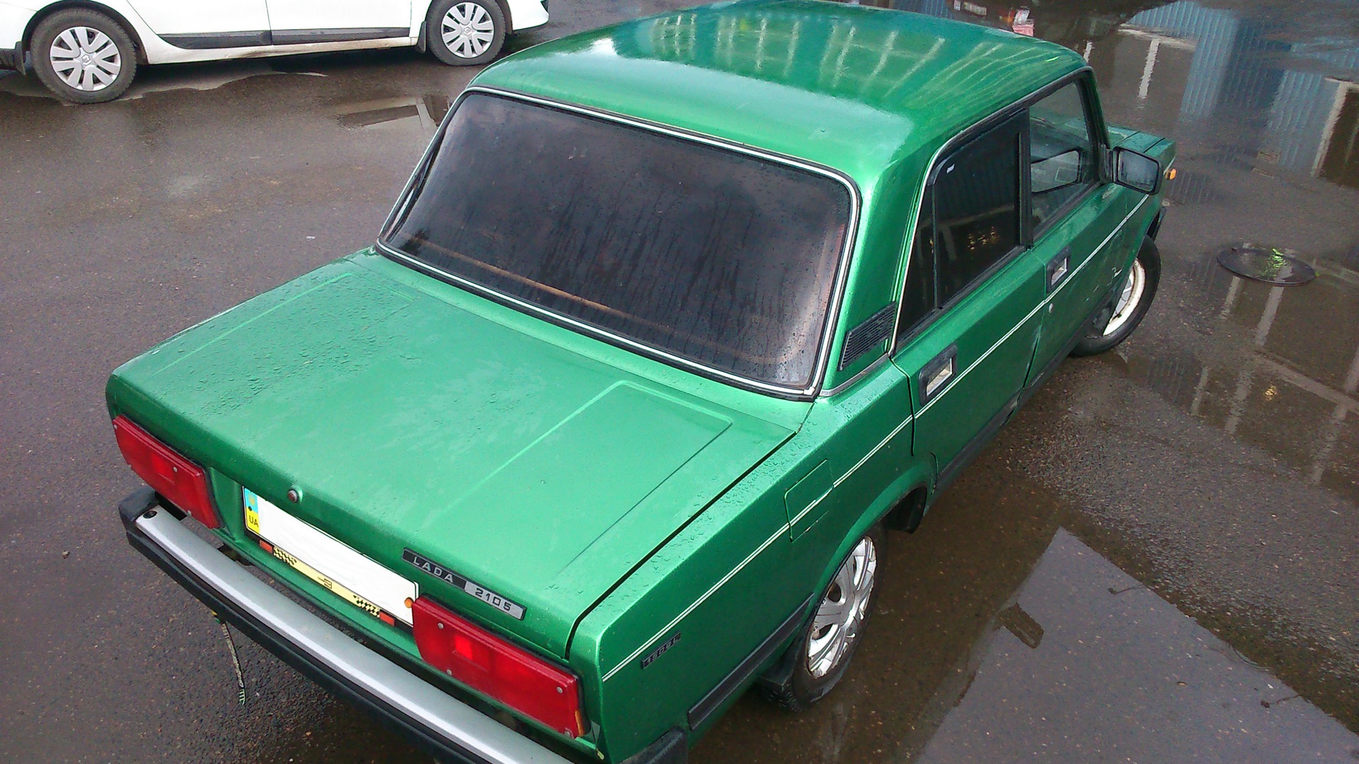 Lada 2105 Green