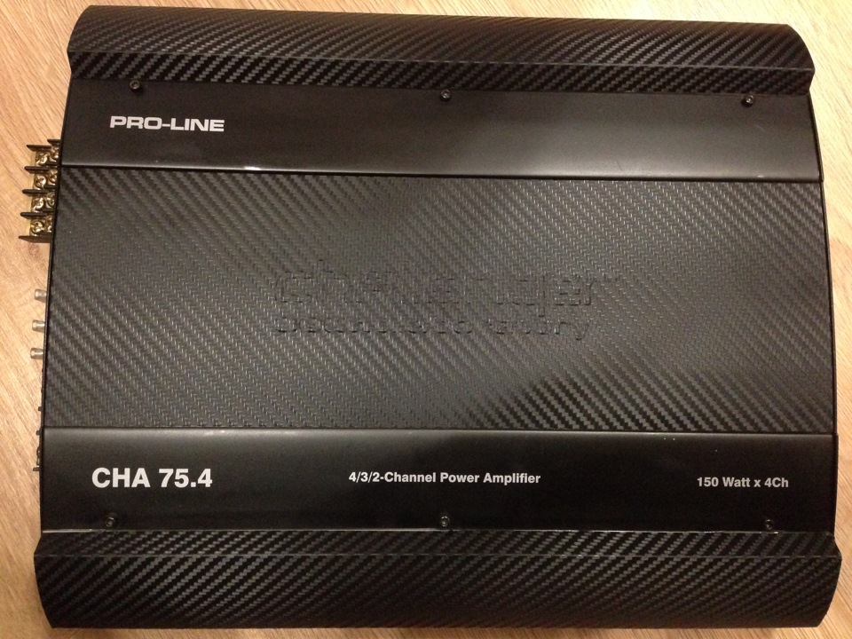 Немного карбона и установка сабвуфера. JBL, Crunch, Challenger, Stinger ...