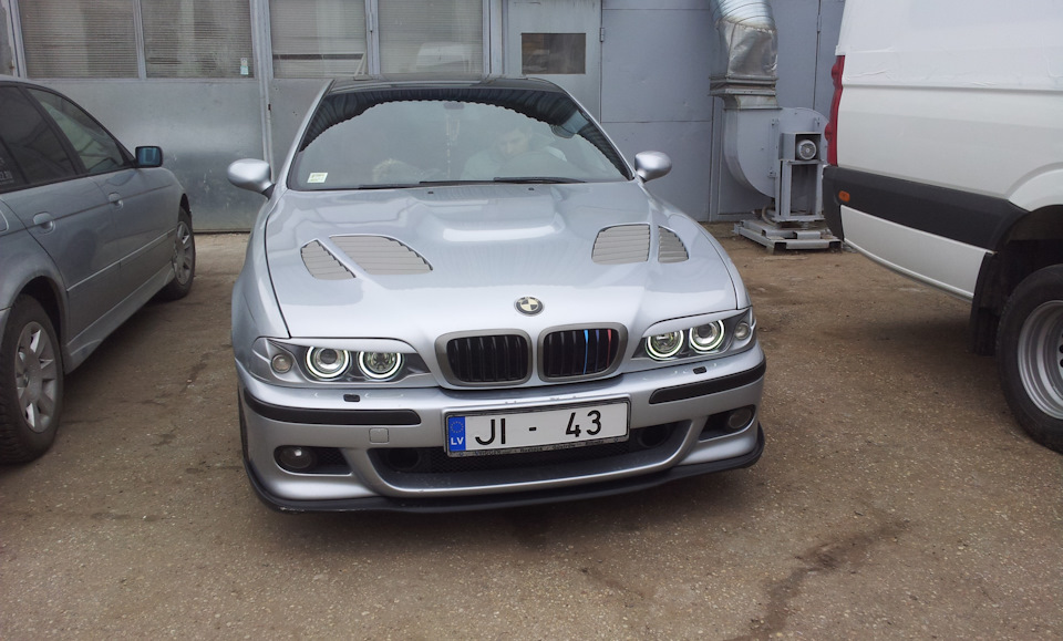 Фото в бортжурнале BMW 5 series (E39)