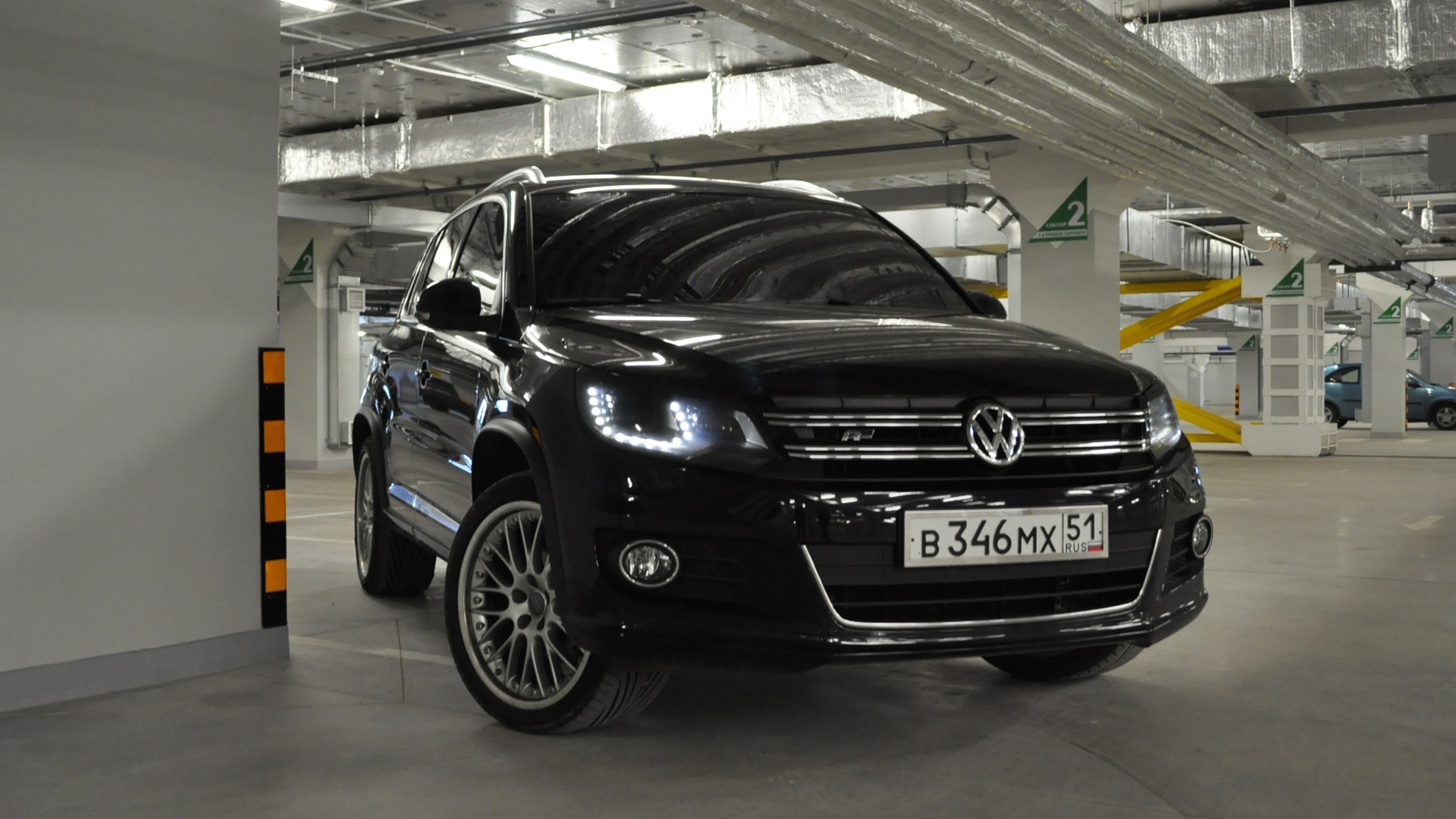 Volkswagen Tiguan (1G) 2.0 бензиновый 2014 | R-line r19 BBS на DRIVE2